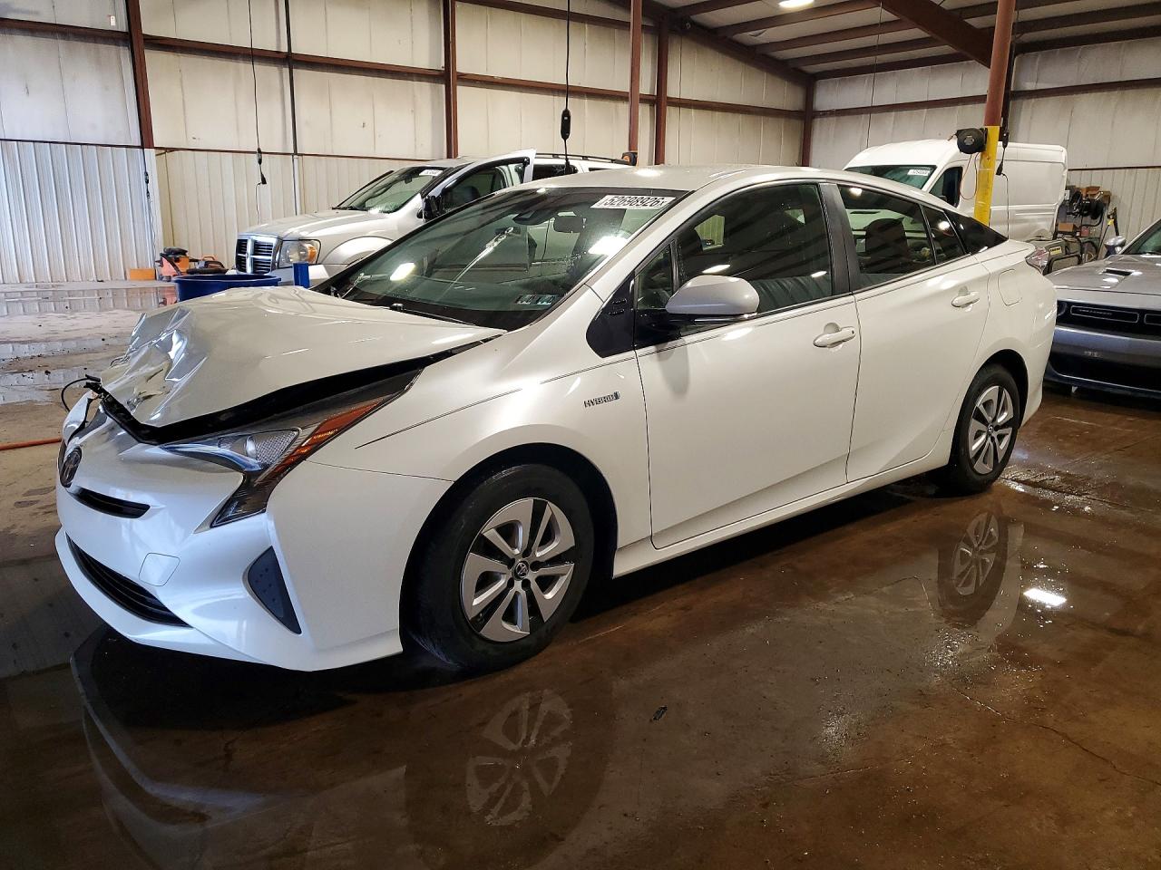 2017 TOYOTA PRIUS