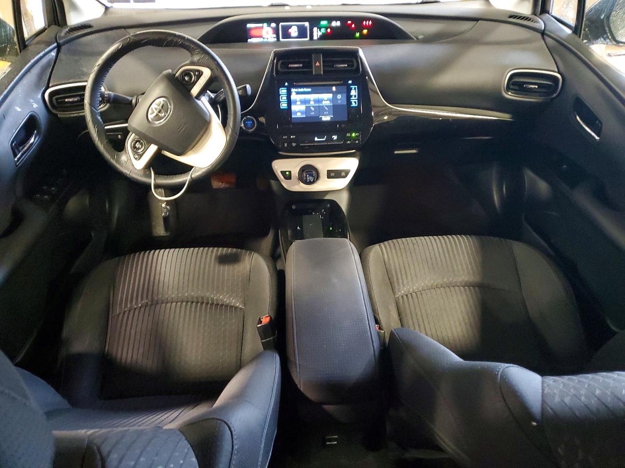 2017 TOYOTA PRIUS THREE photo 22