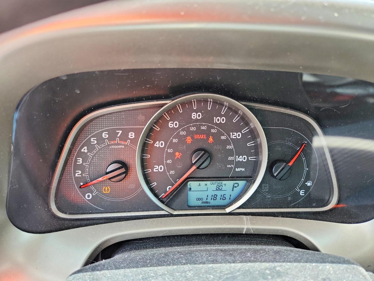 2015 TOYOTA RAV4 XLE photo 25