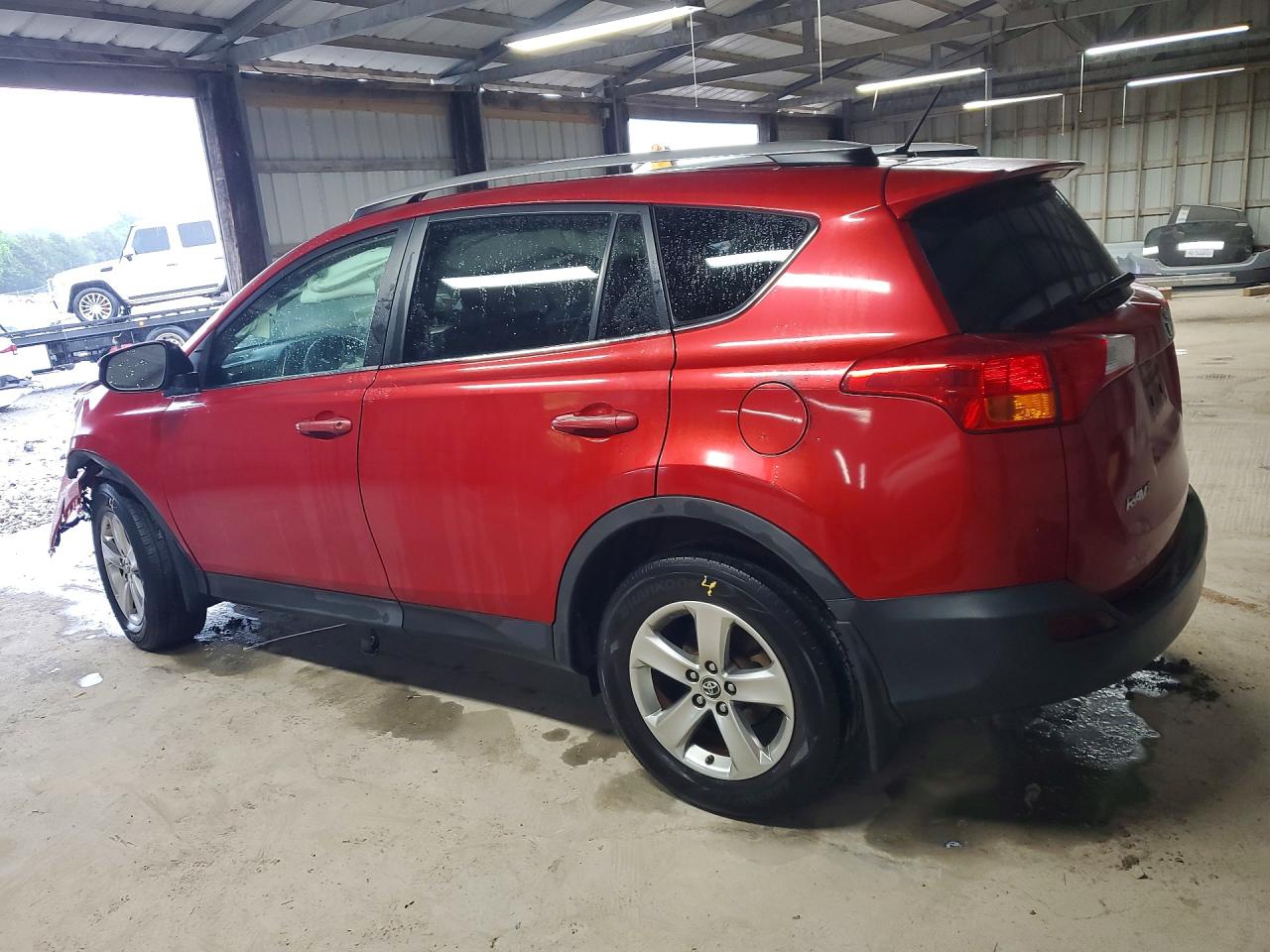 2015 TOYOTA RAV4 XLE photo 4