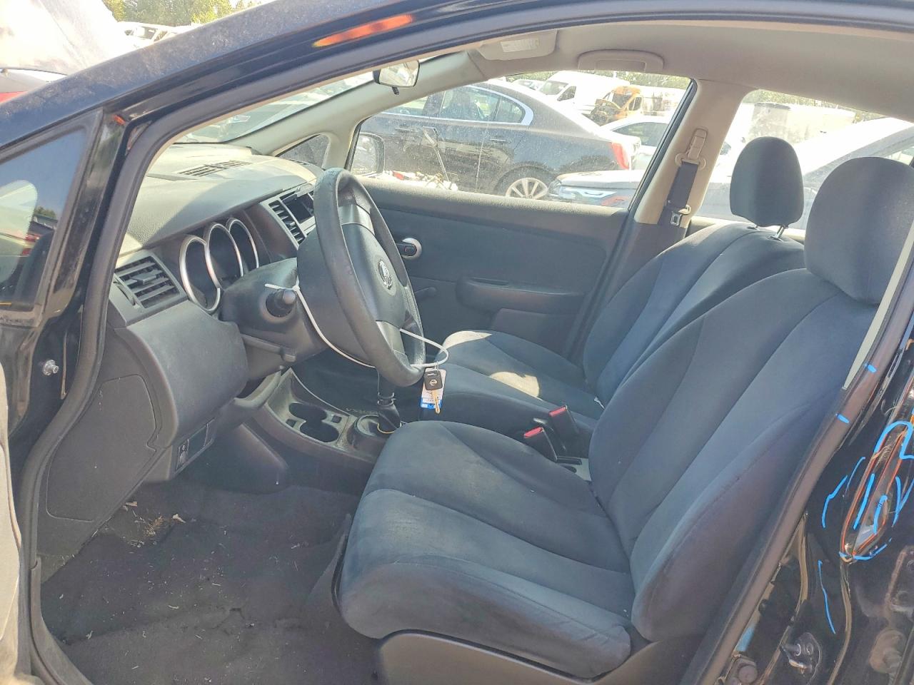 2011 NISSAN VERSA 1.6 BASE photo 13