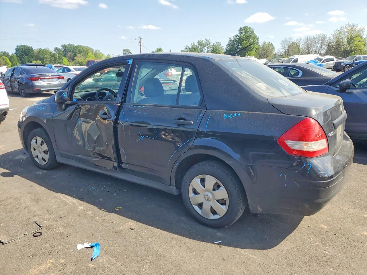 2011 NISSAN VERSA 1.6 BASE photo 3