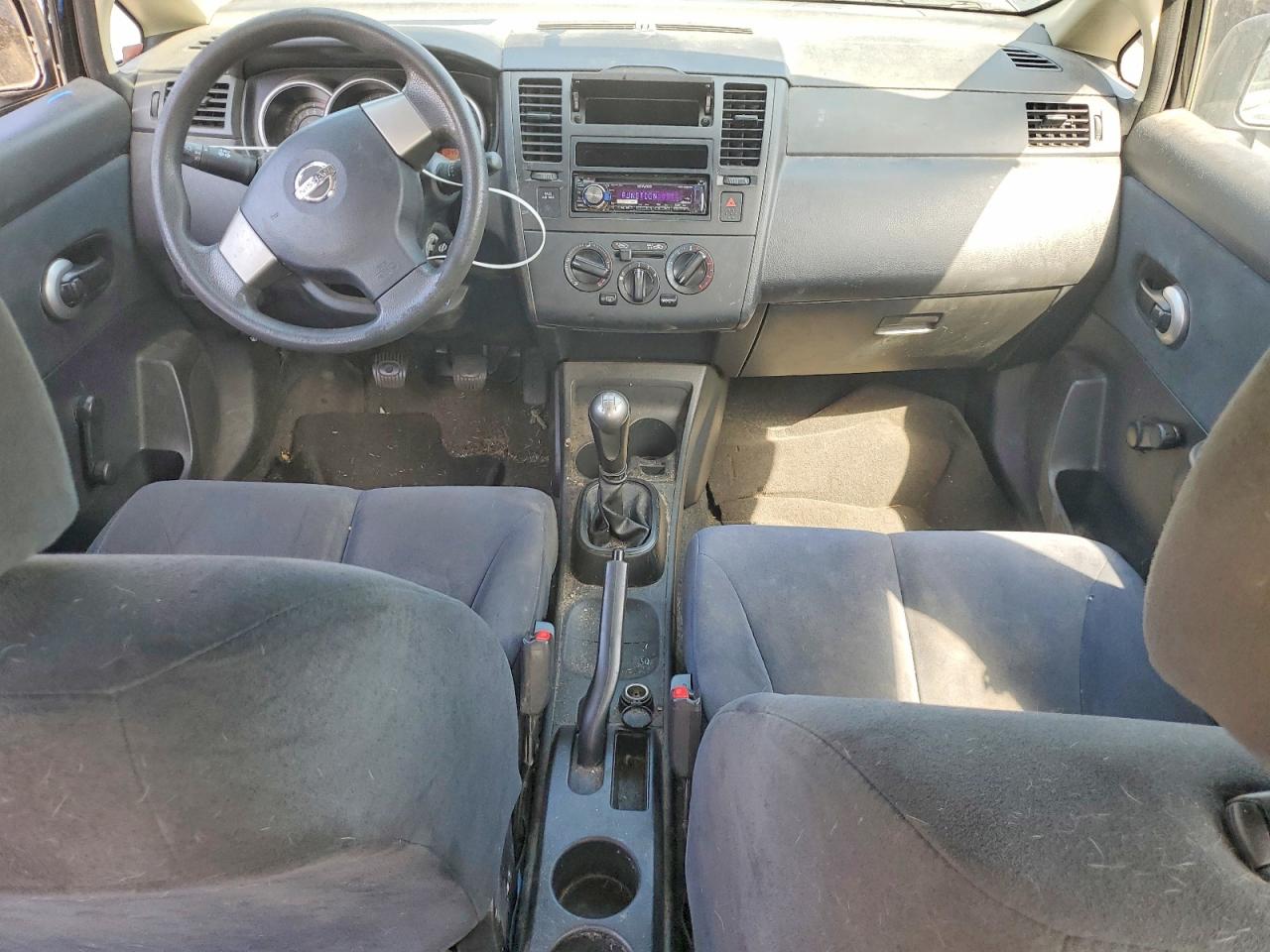 2011 NISSAN VERSA 1.6 BASE photo 15