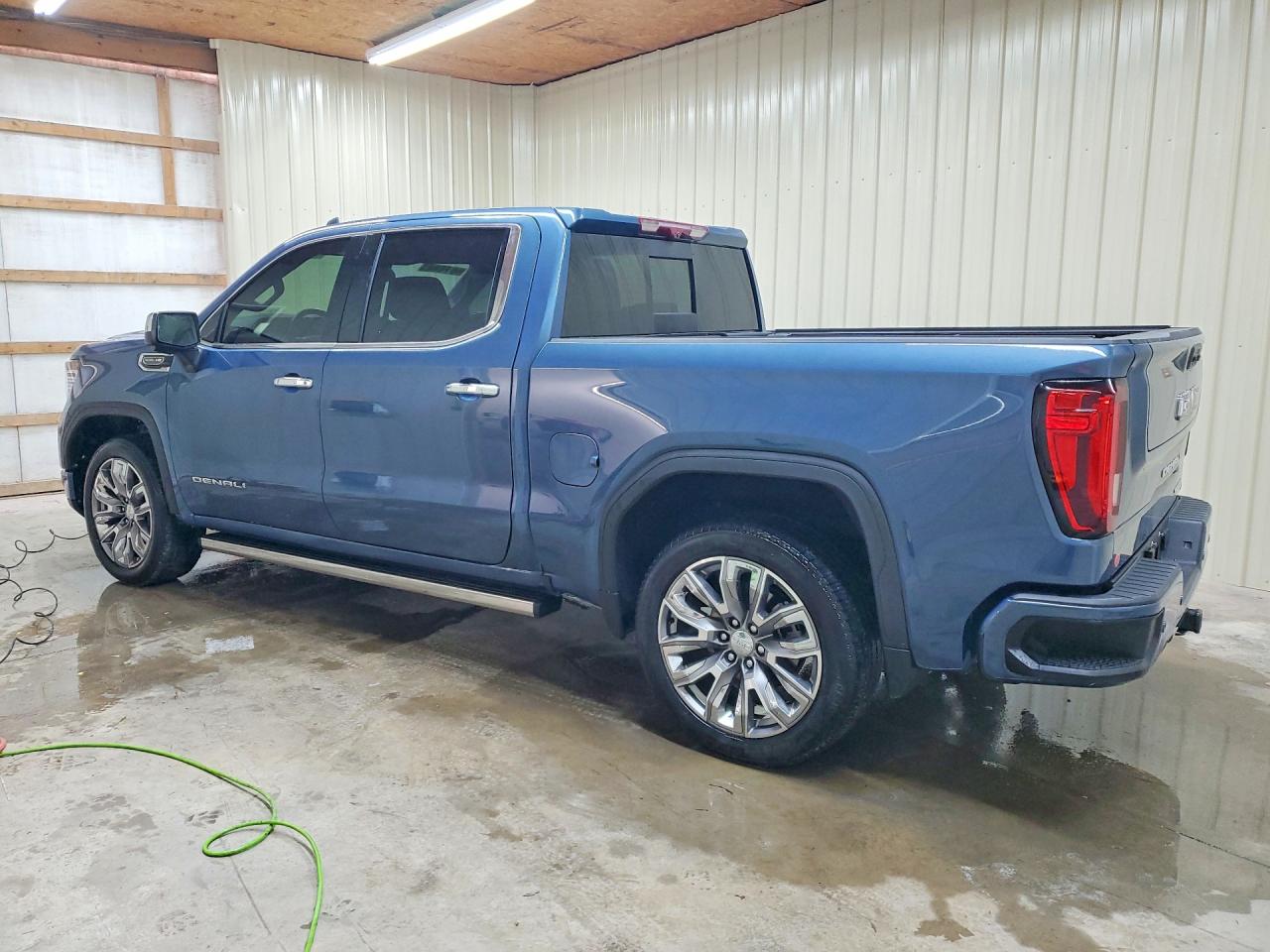 2025 GMC SIERRA K1500 DENALI photo 4