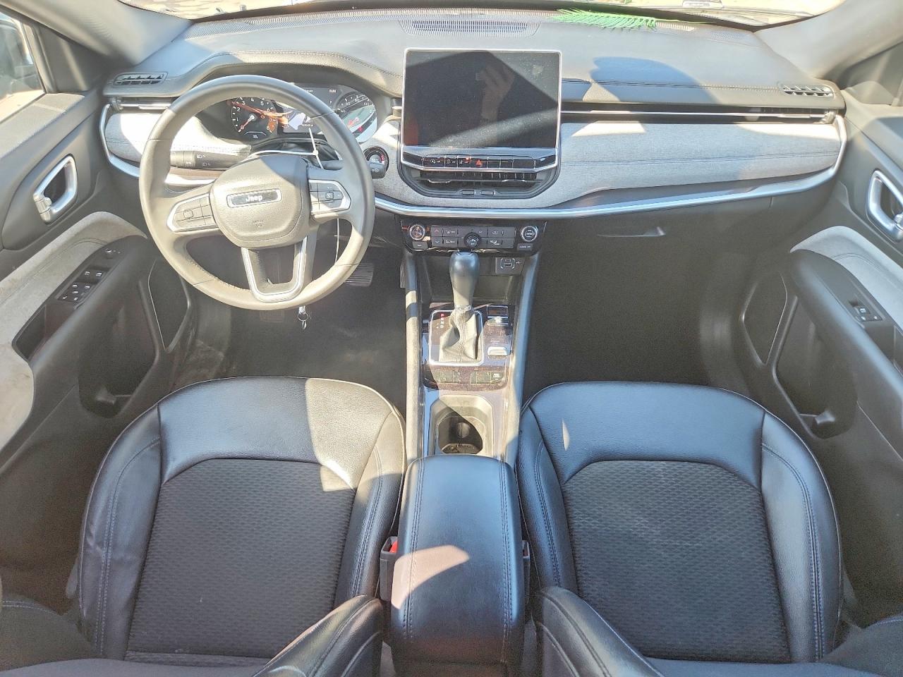 2024 JEEP COMPASS LATITUDE photo 8