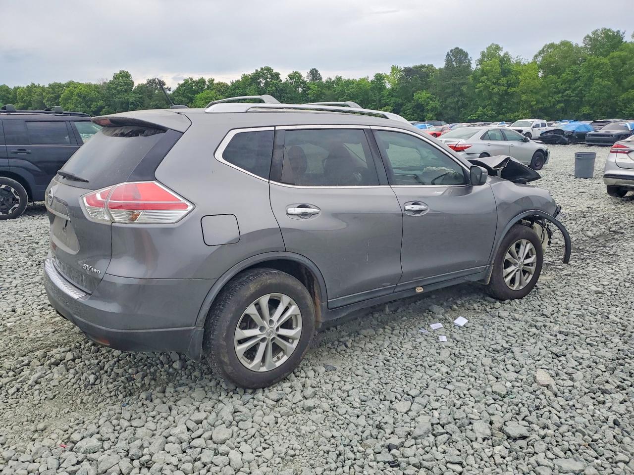 2016 NISSAN ROGUE SV photo 5