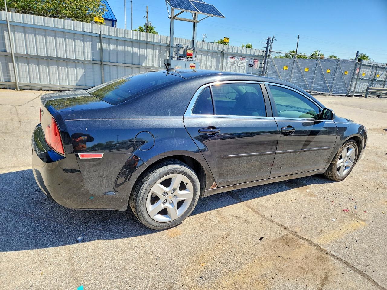 2011 CHEVROLET MALIBU LS photo 3