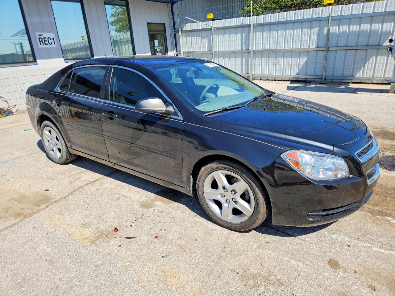 2011 CHEVROLET MALIBU LS photo 4