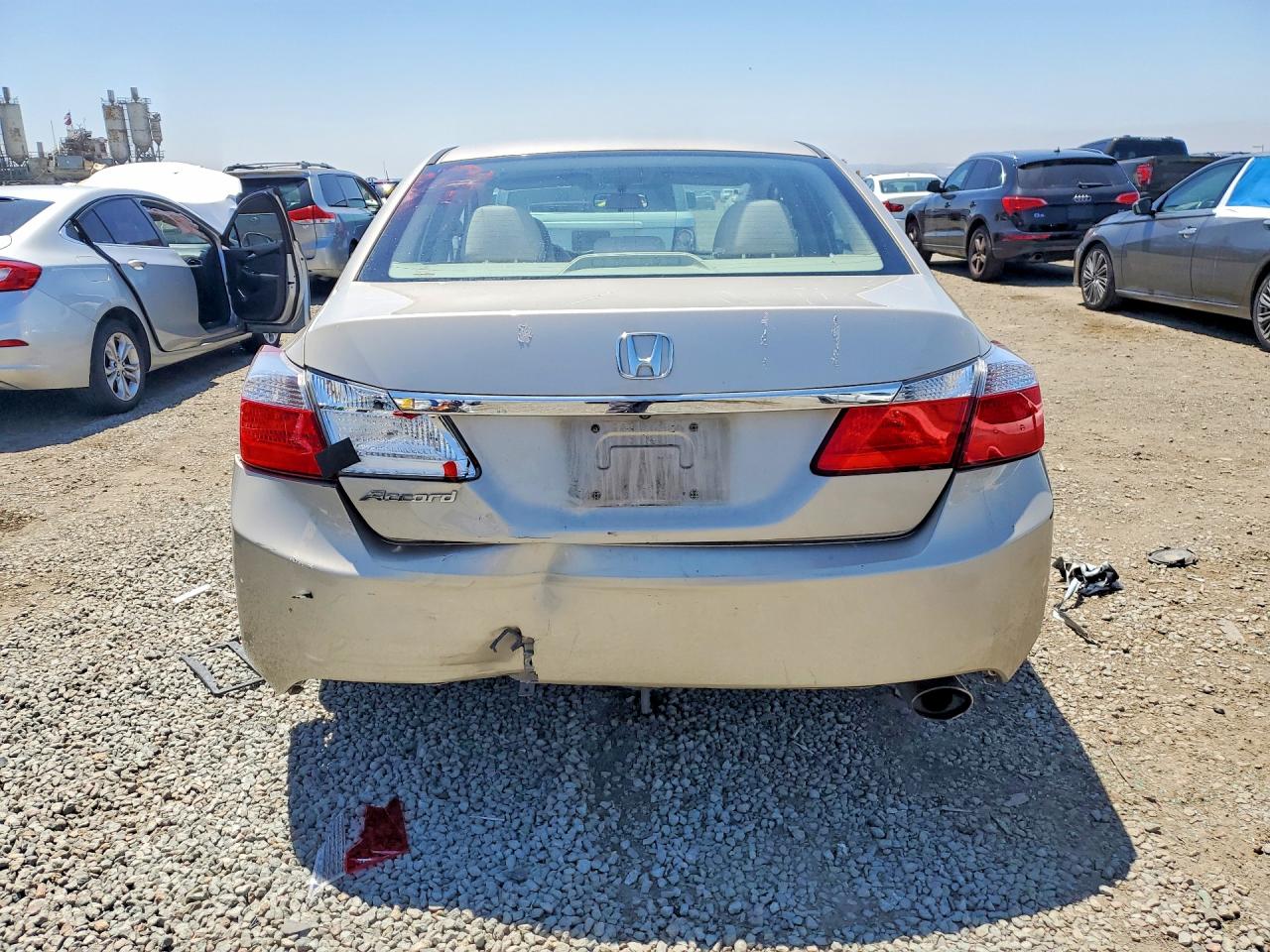 2013 HONDA ACCORD LX photo 16