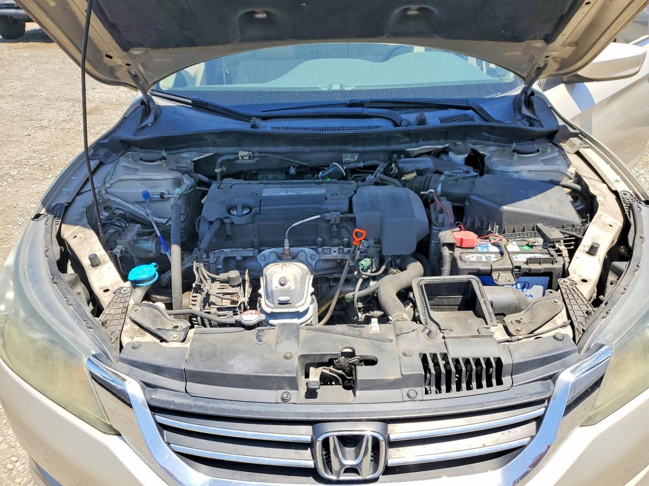 2013 HONDA ACCORD LX photo 31