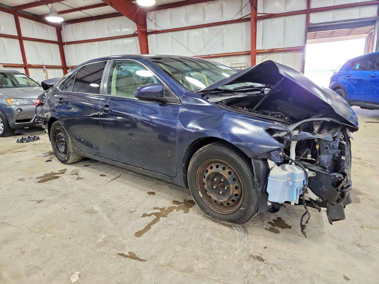 2015 TOYOTA CAMRY LE photo 10
