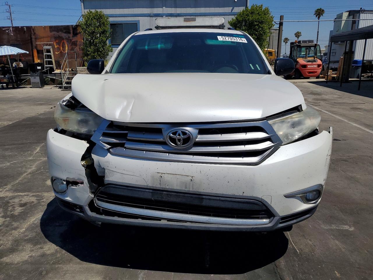 2012 TOYOTA HIGHLANDER SE photo 9
