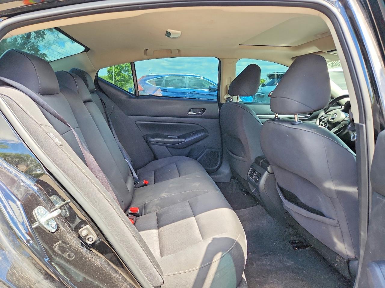 2019 NISSAN ALTIMA SV photo 28
