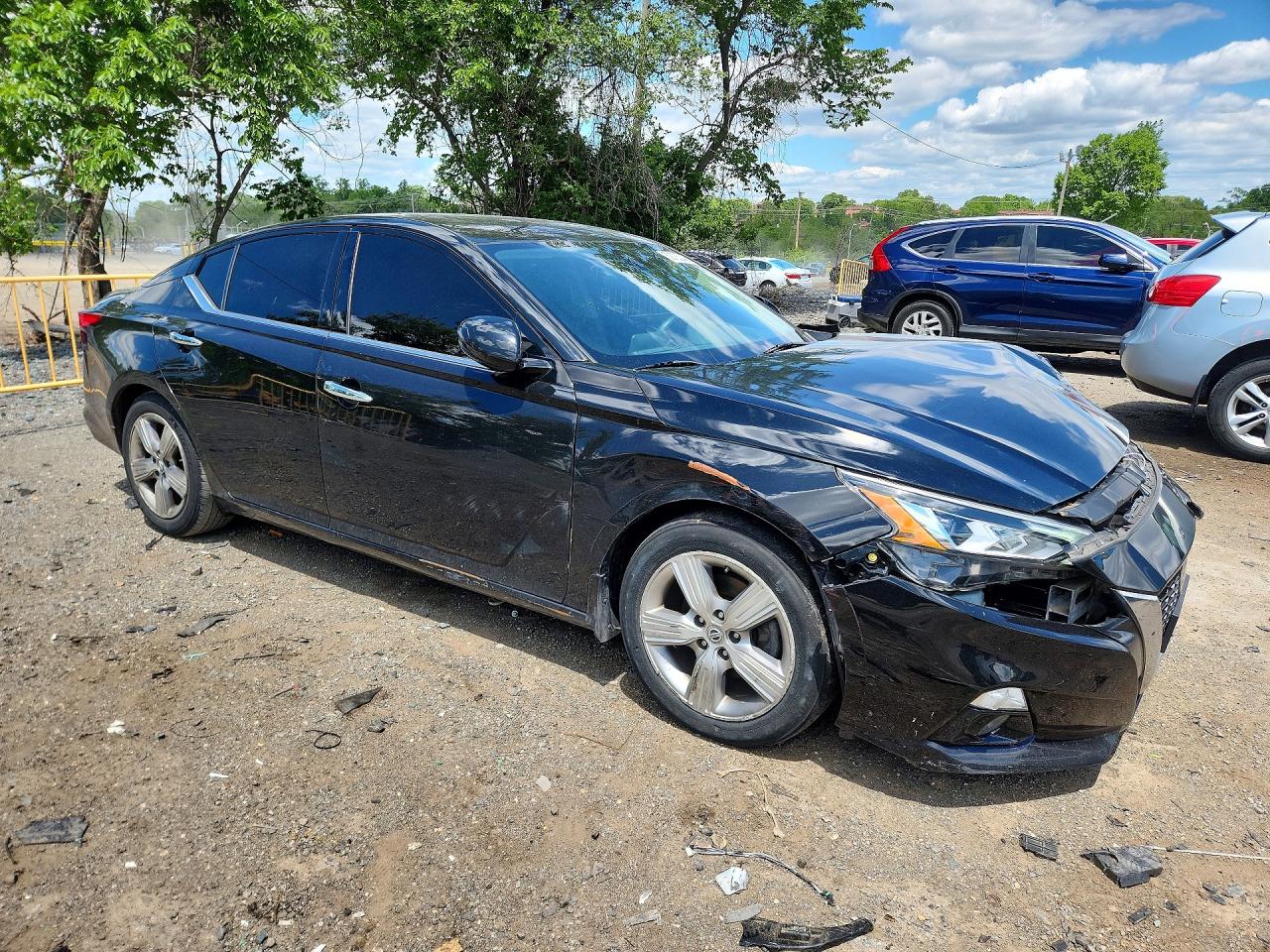 2019 NISSAN ALTIMA SV photo 10