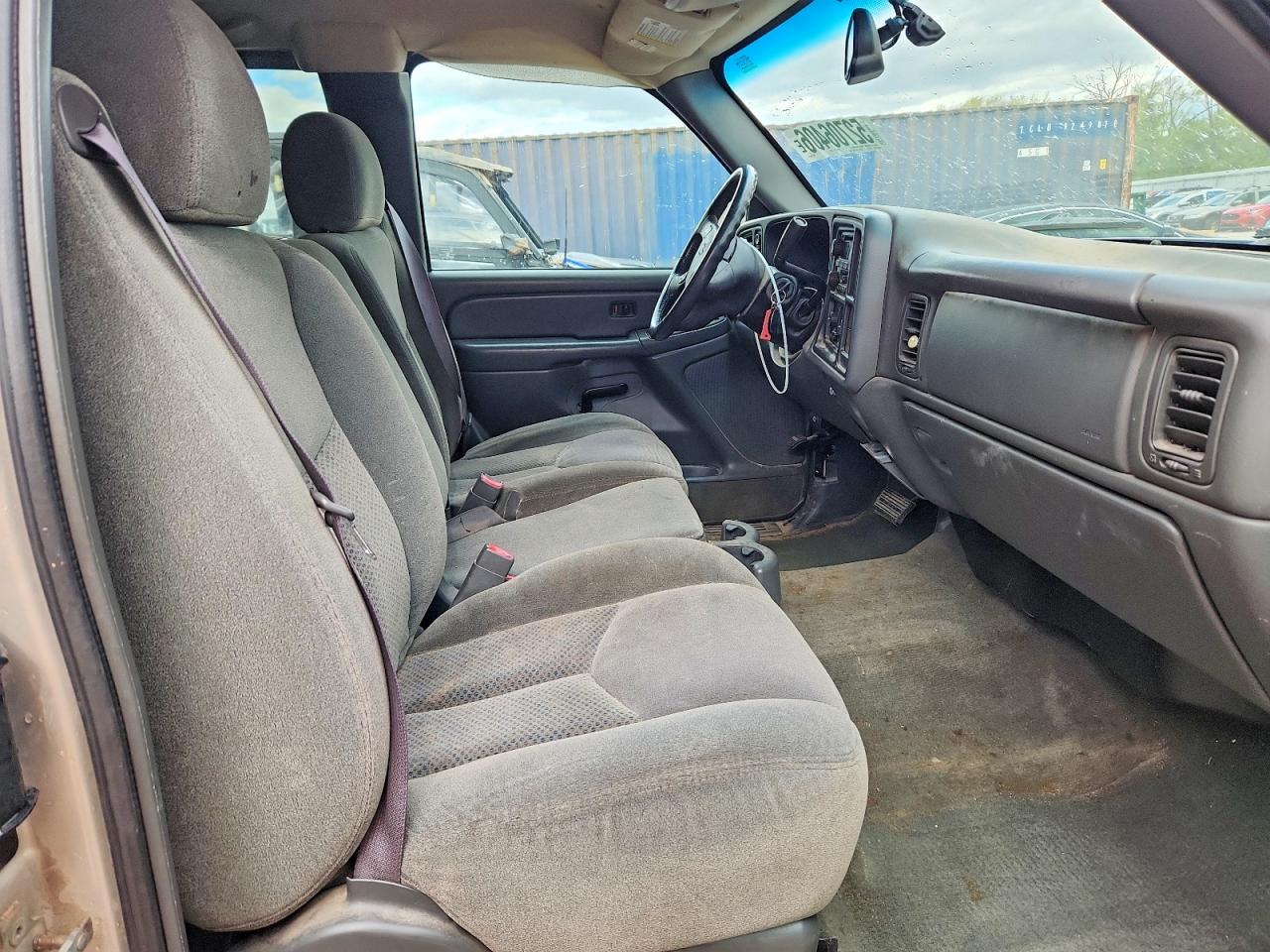 2004 CHEVROLET SILVERADO K1500 photo 10
