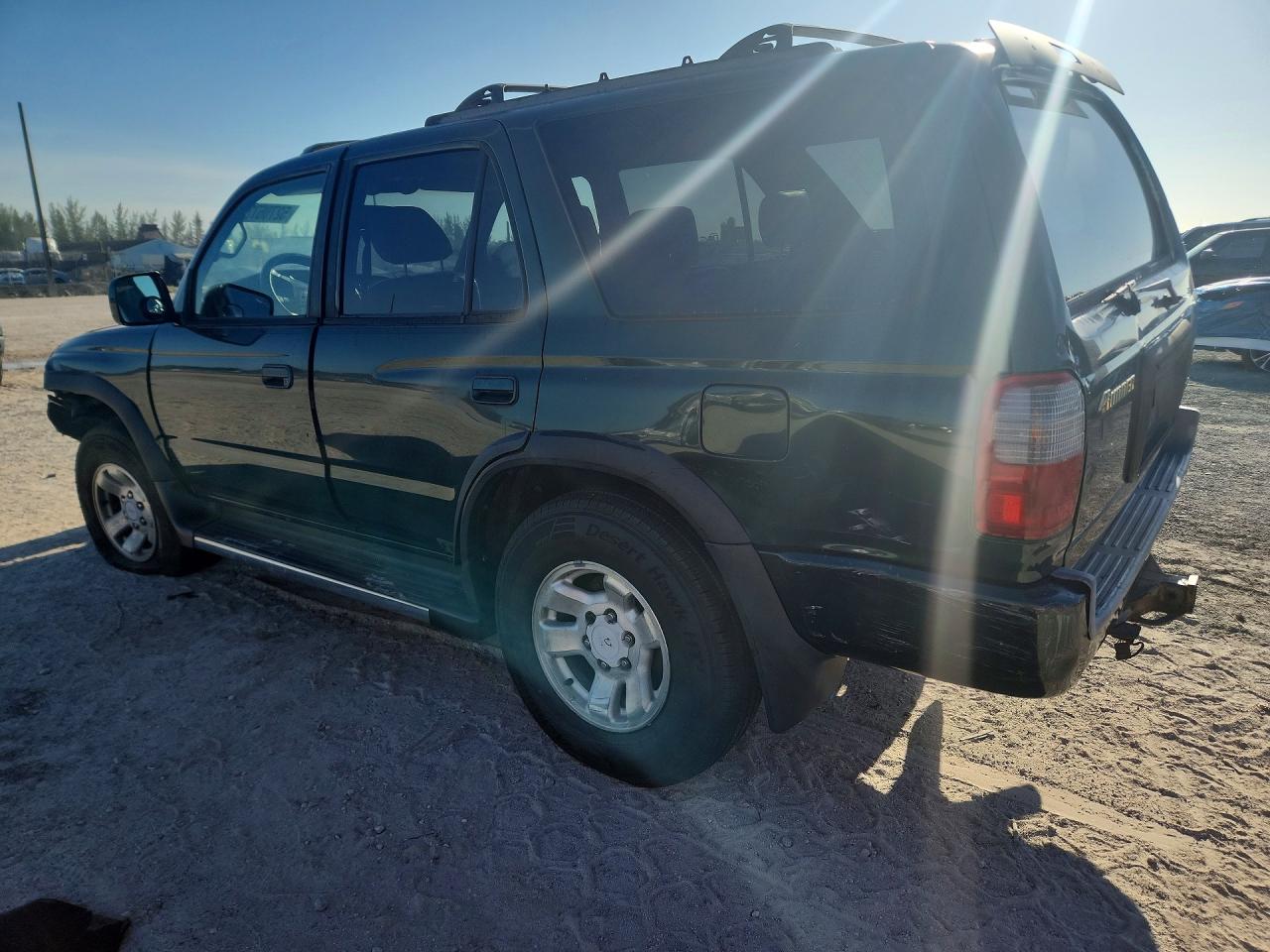 1999 TOYOTA 4RUNNER SR5 photo 3