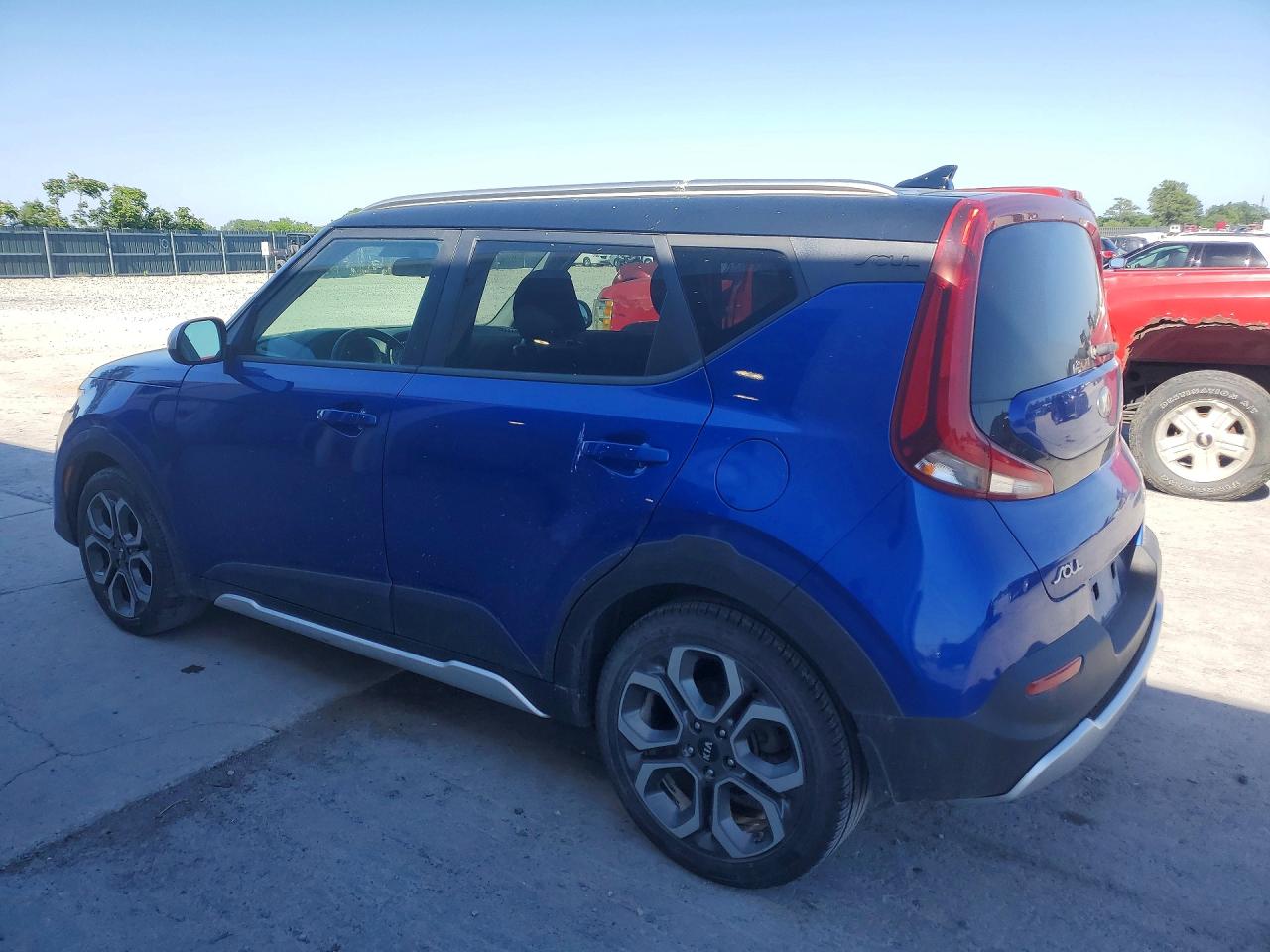 2020 KIA SOUL X-LINE photo 2