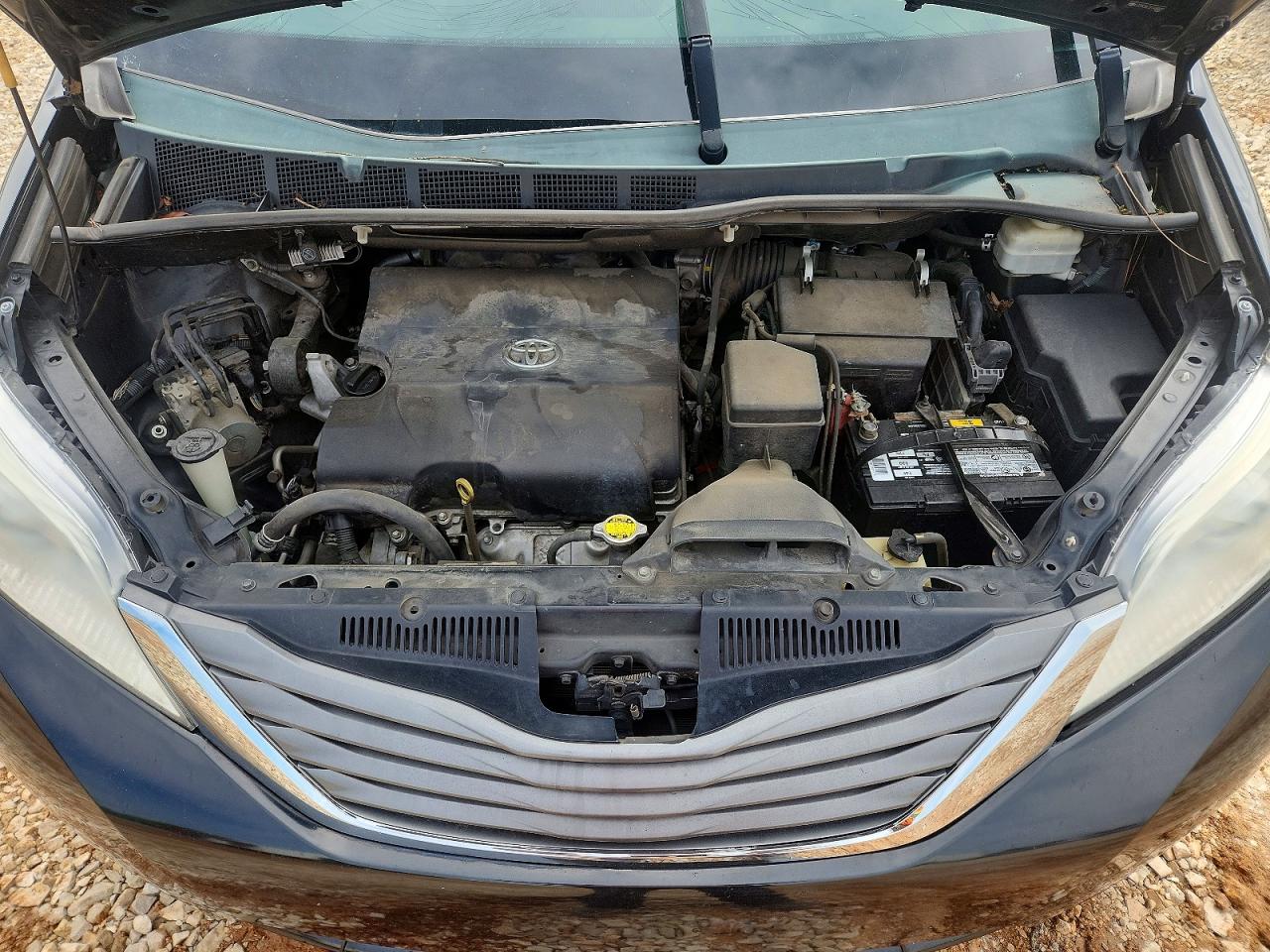2014 TOYOTA SIENNA XLE 8-PASSENGER photo 23