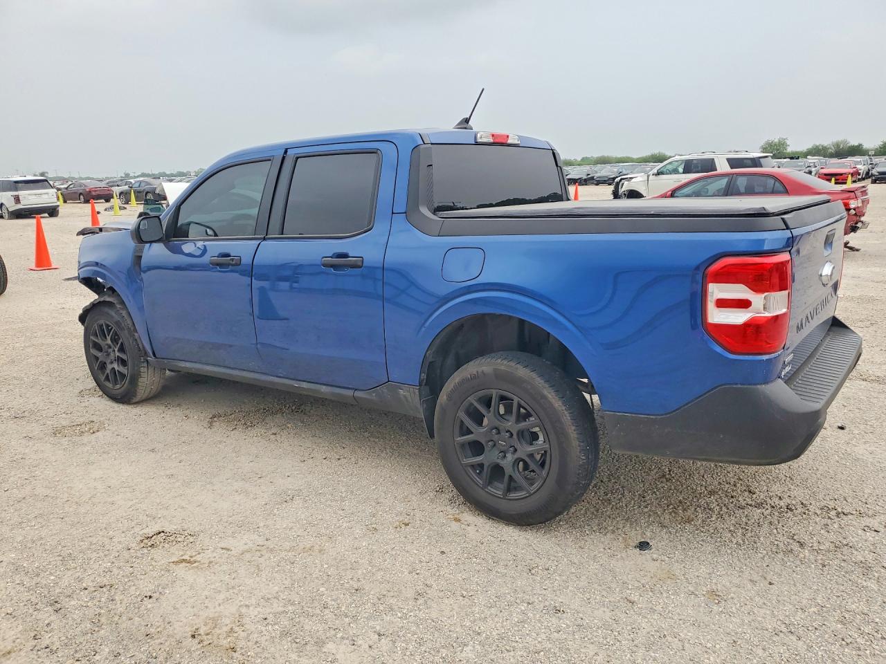 2024 FORD MAVERICK XL photo 4