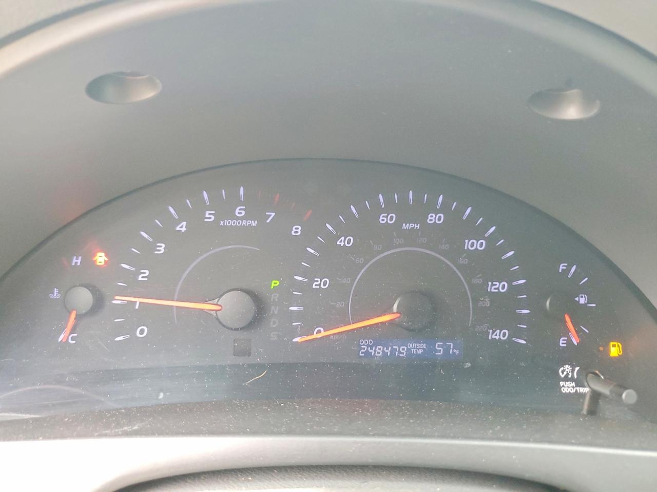 2011 TOYOTA CAMRY LE photo 17