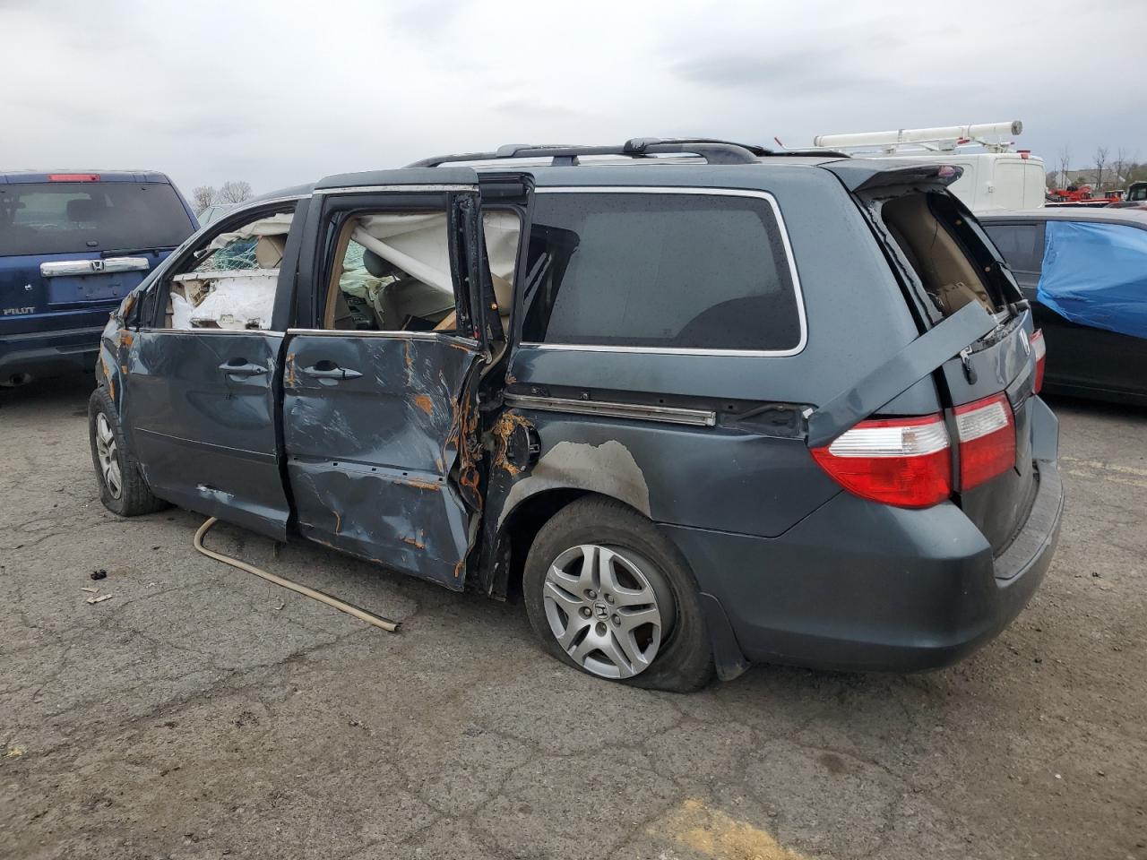2005 HONDA ODYSSEY EXL photo 3