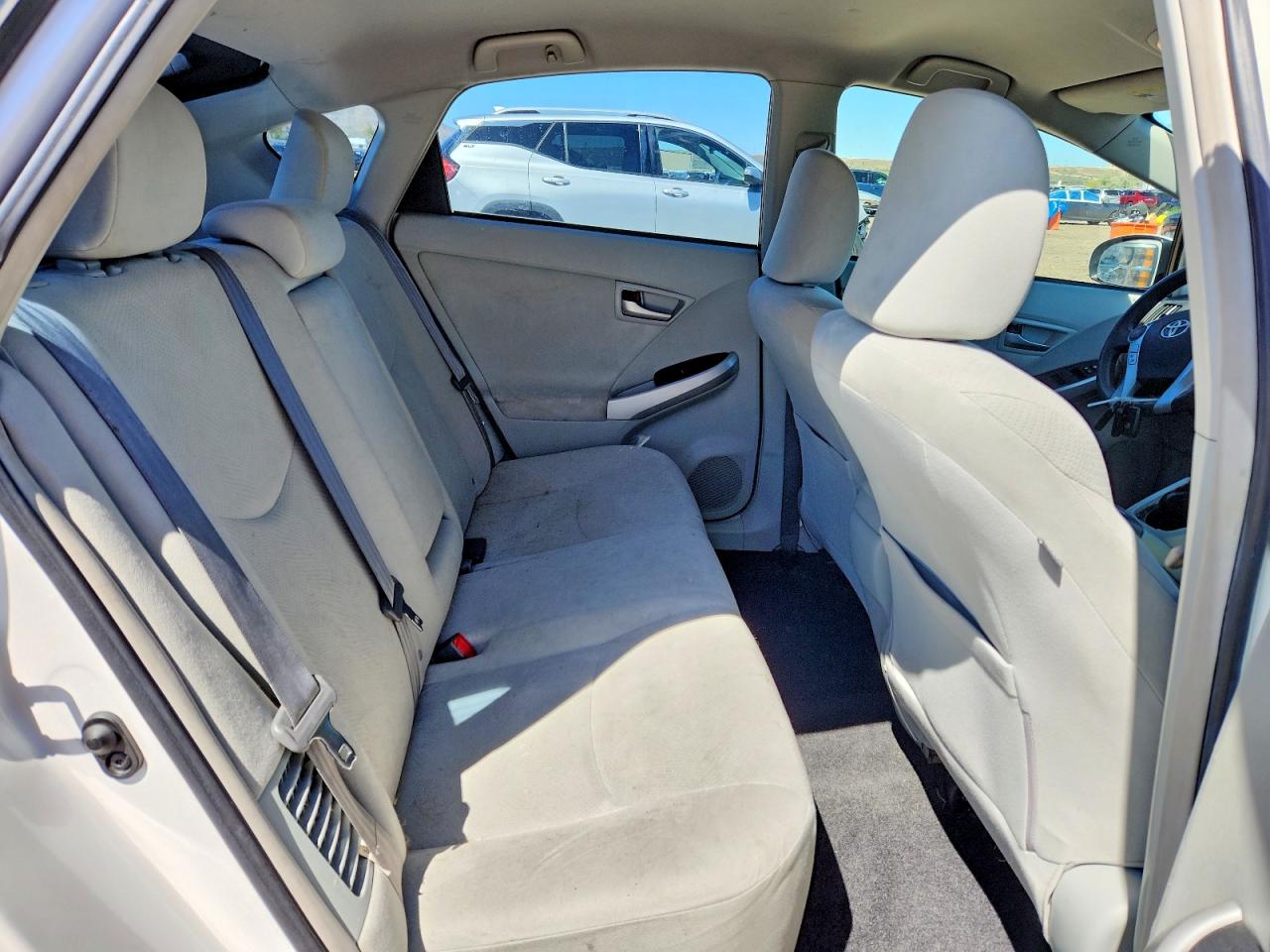 2012 TOYOTA PRIUS TWO photo 28