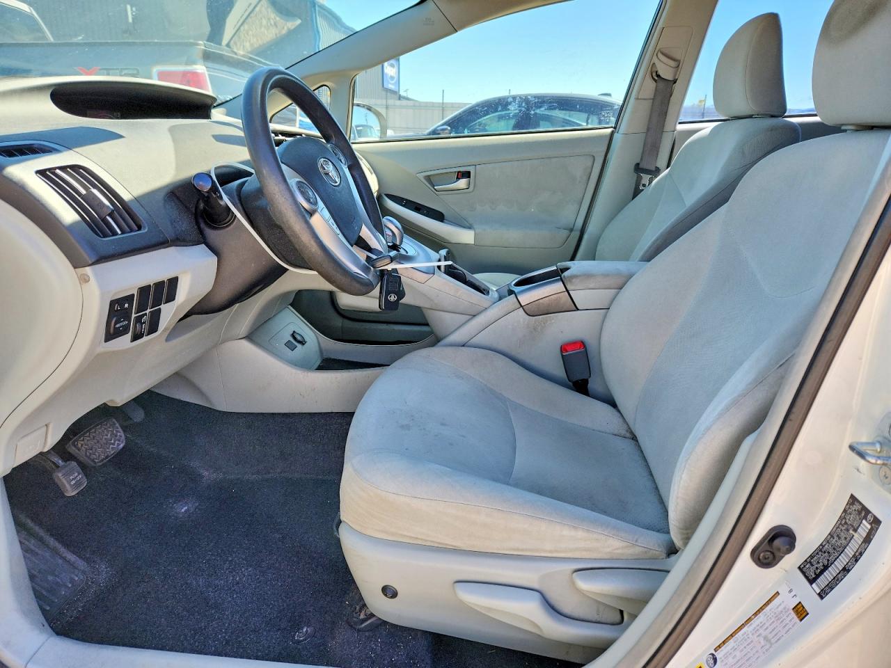 2012 TOYOTA PRIUS TWO photo 19