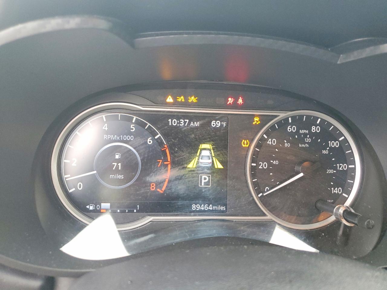 2020 NISSAN VERSA SR photo 9