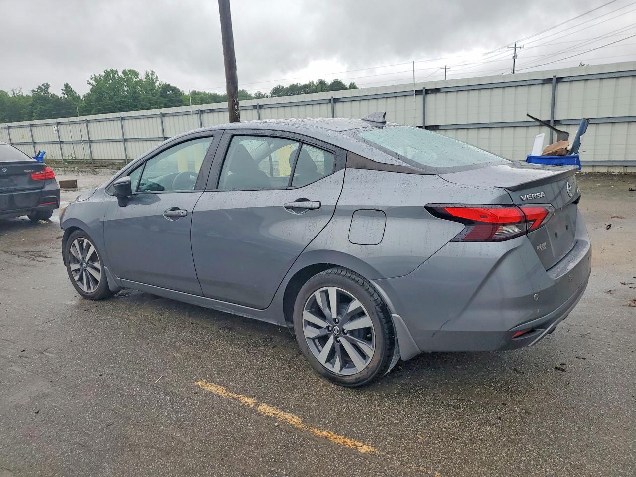 2020 NISSAN VERSA SR photo 2
