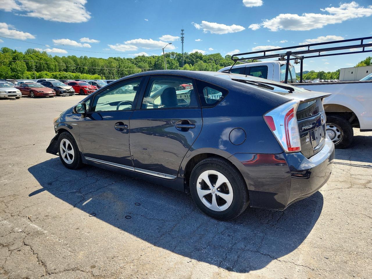2013 TOYOTA PRIUS FOUR photo 3
