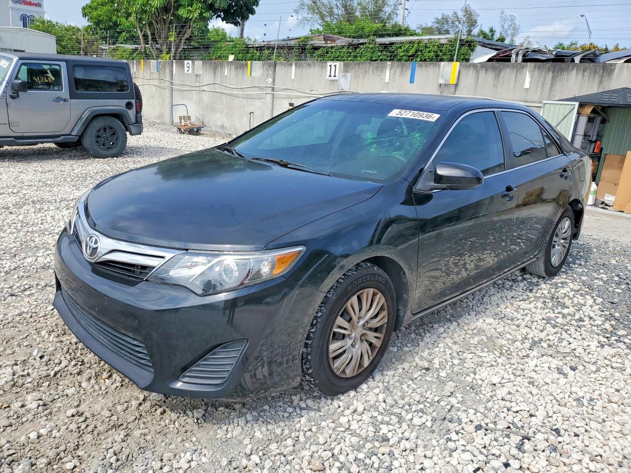2014 TOYOTA CAMRY