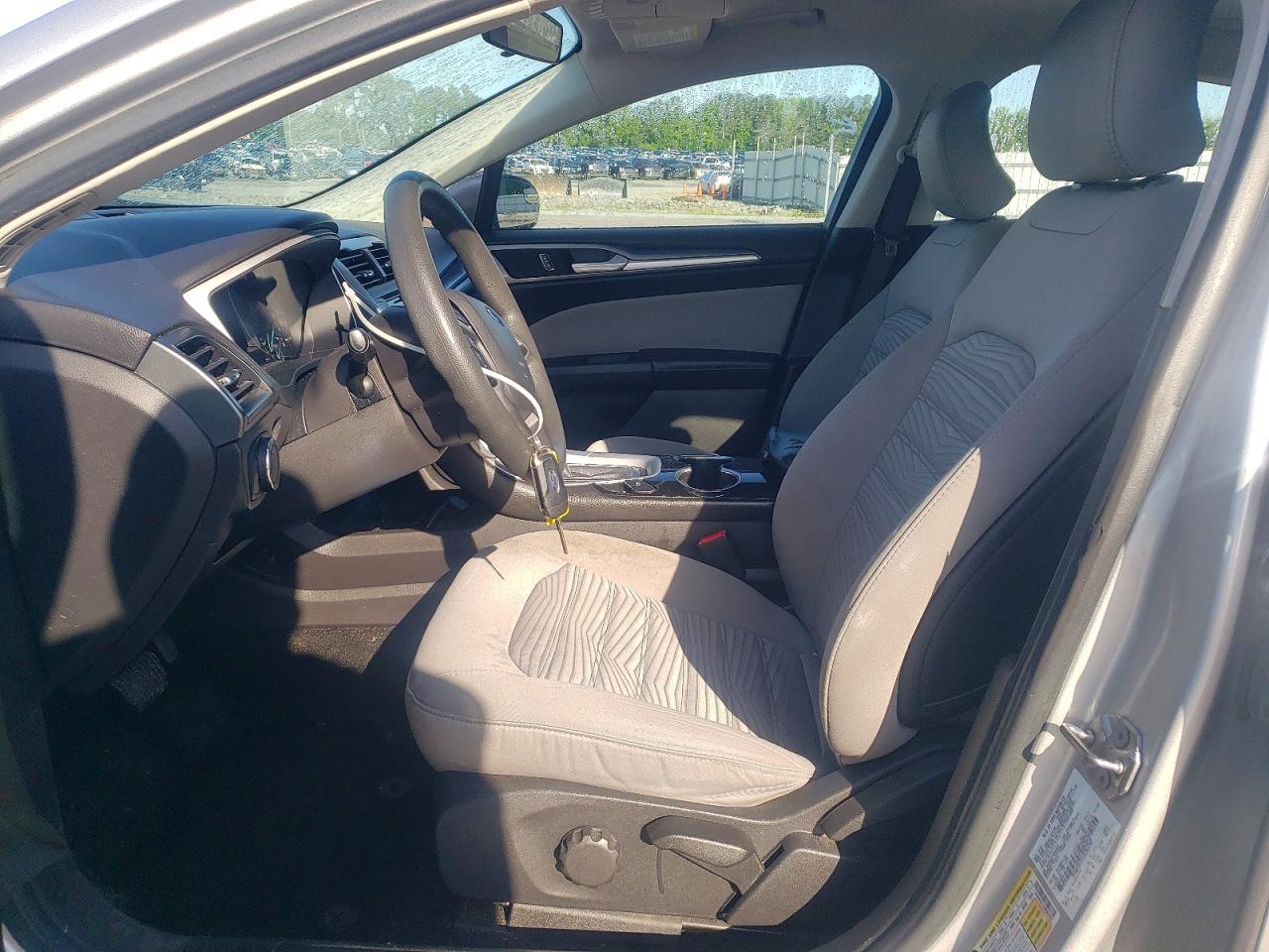 2016 FORD FUSION S photo 13