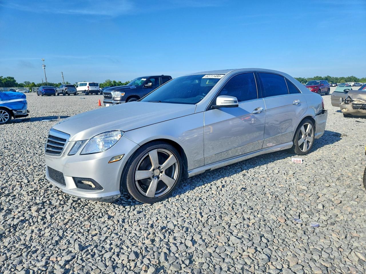 2011 MERCEDES-BENZ E