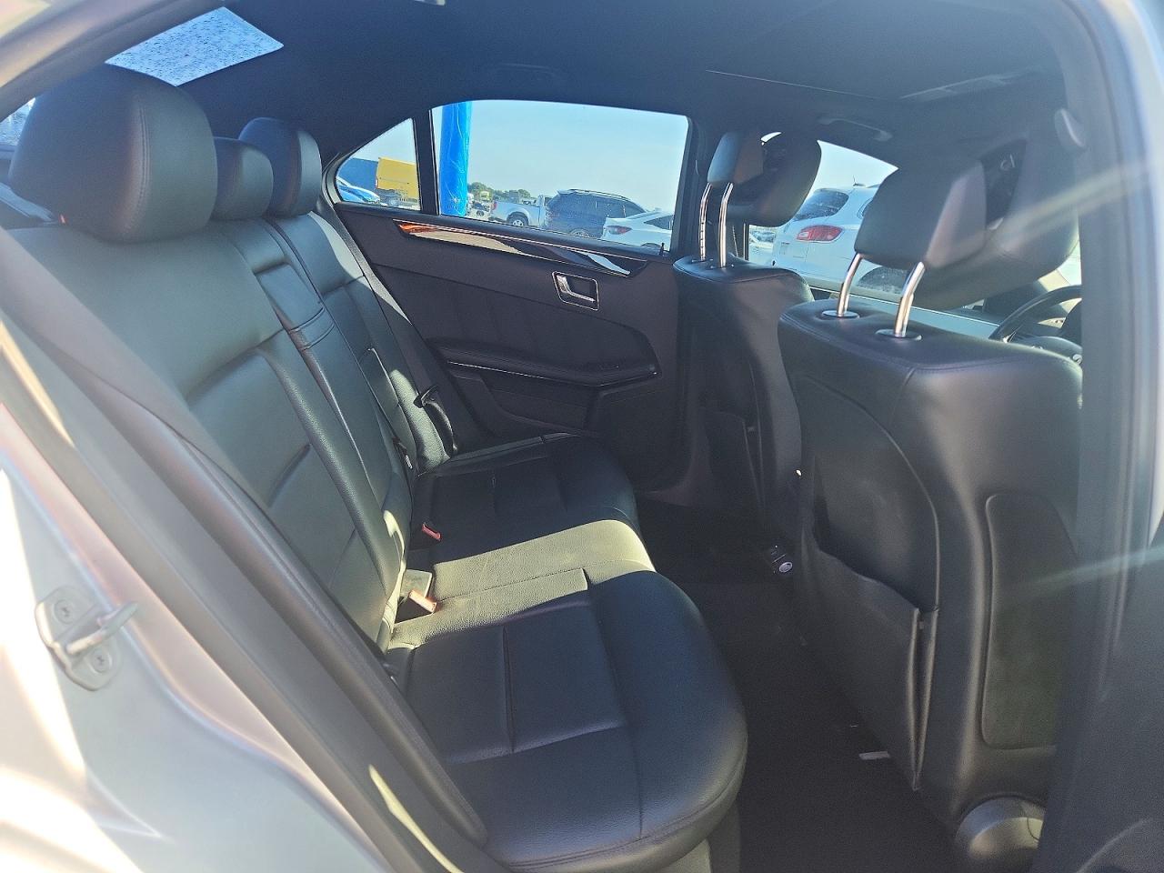 2011 MERCEDES-BENZ E 350 photo 28