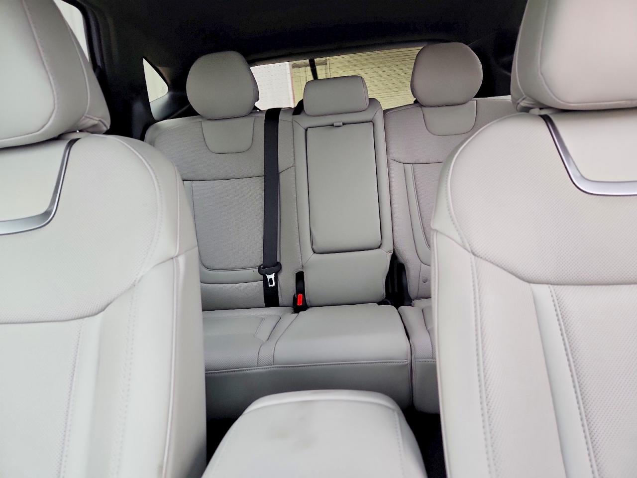 2026 HYUNDAI TUCSON LIMITED photo 10