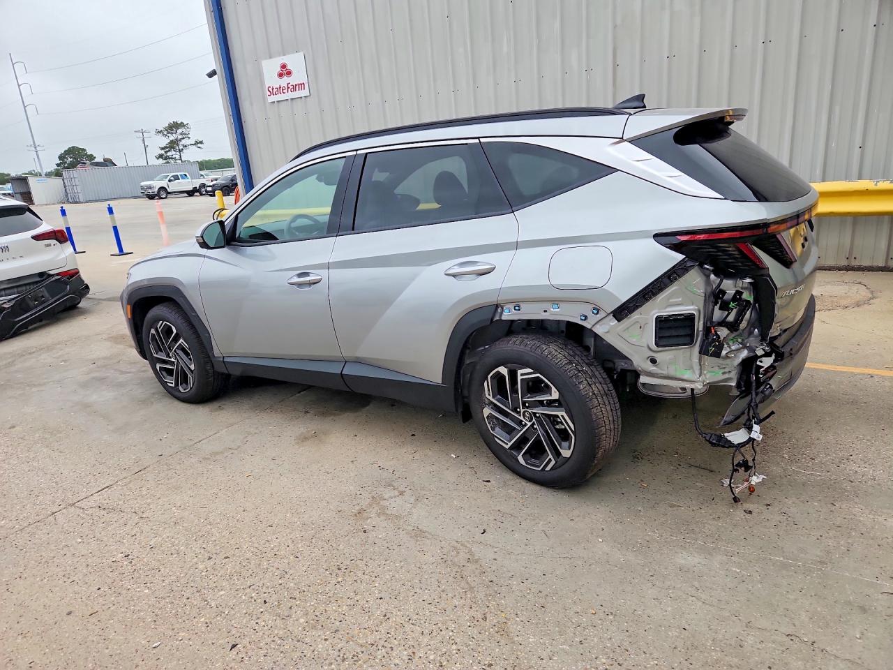 2026 HYUNDAI TUCSON LIMITED photo 2