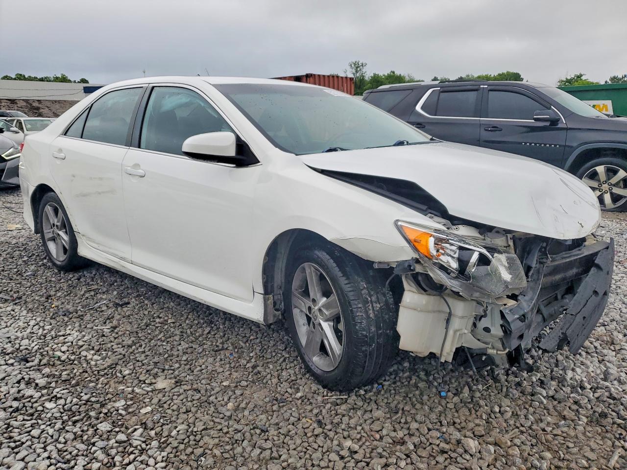 2012 TOYOTA CAMRY SE photo 10