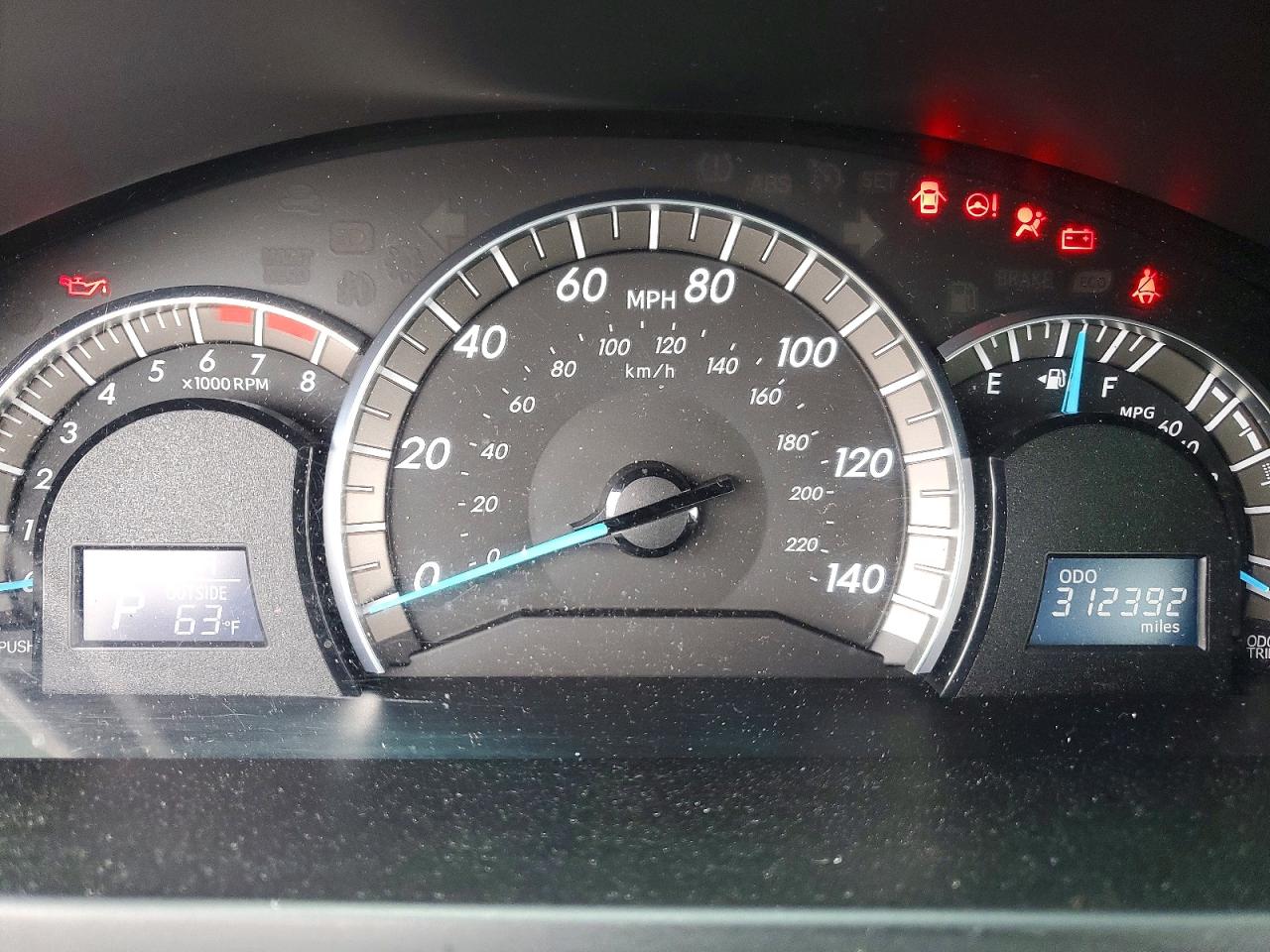 2012 TOYOTA CAMRY SE photo 25
