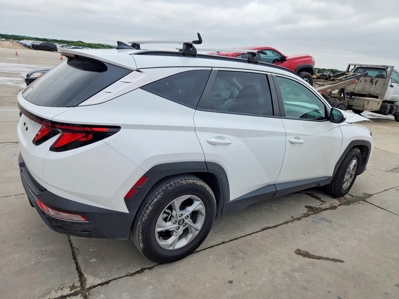 2024 HYUNDAI TUCSON SEL photo 5