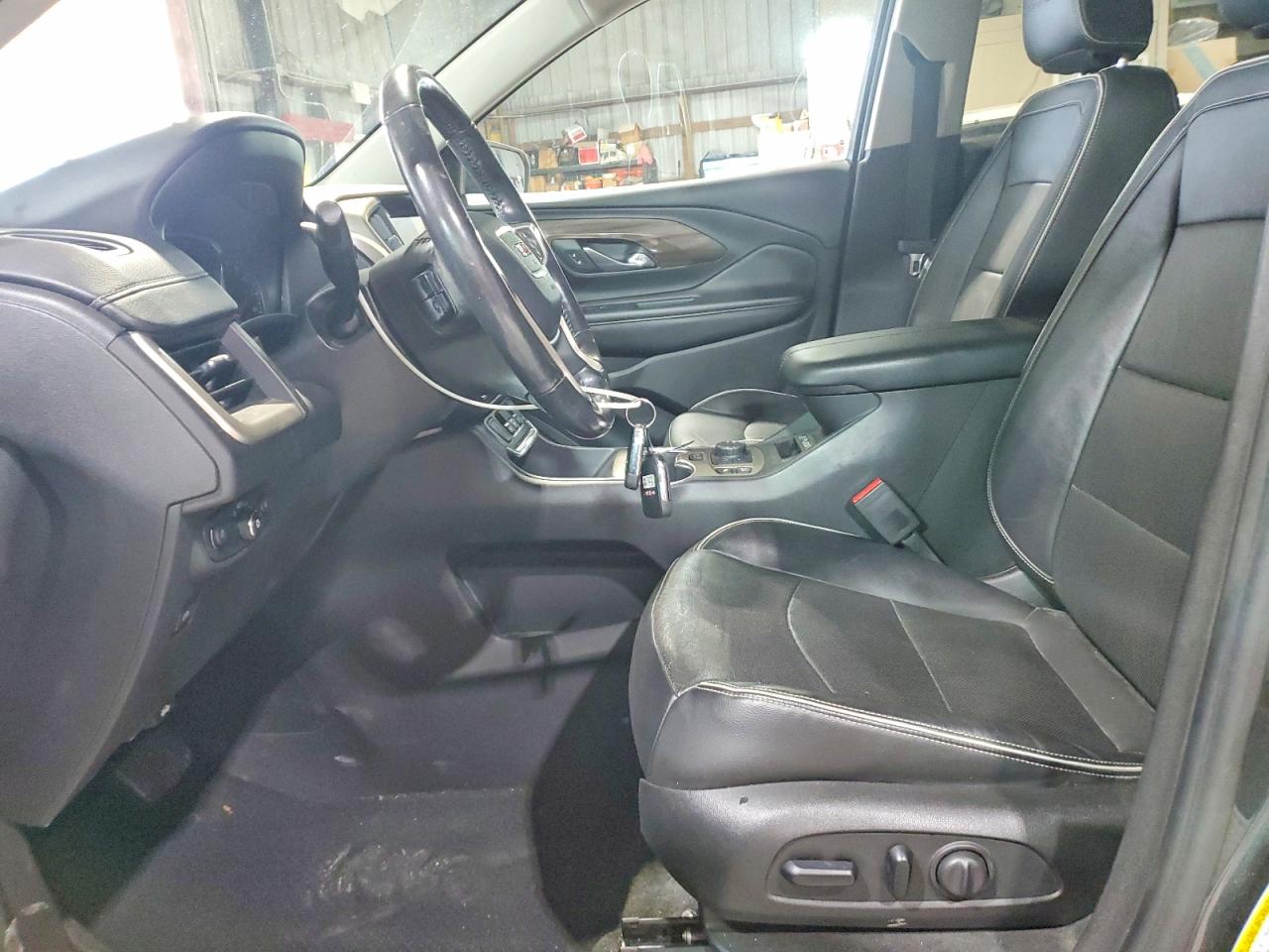 2020 GMC TERRAIN DENALI photo 7