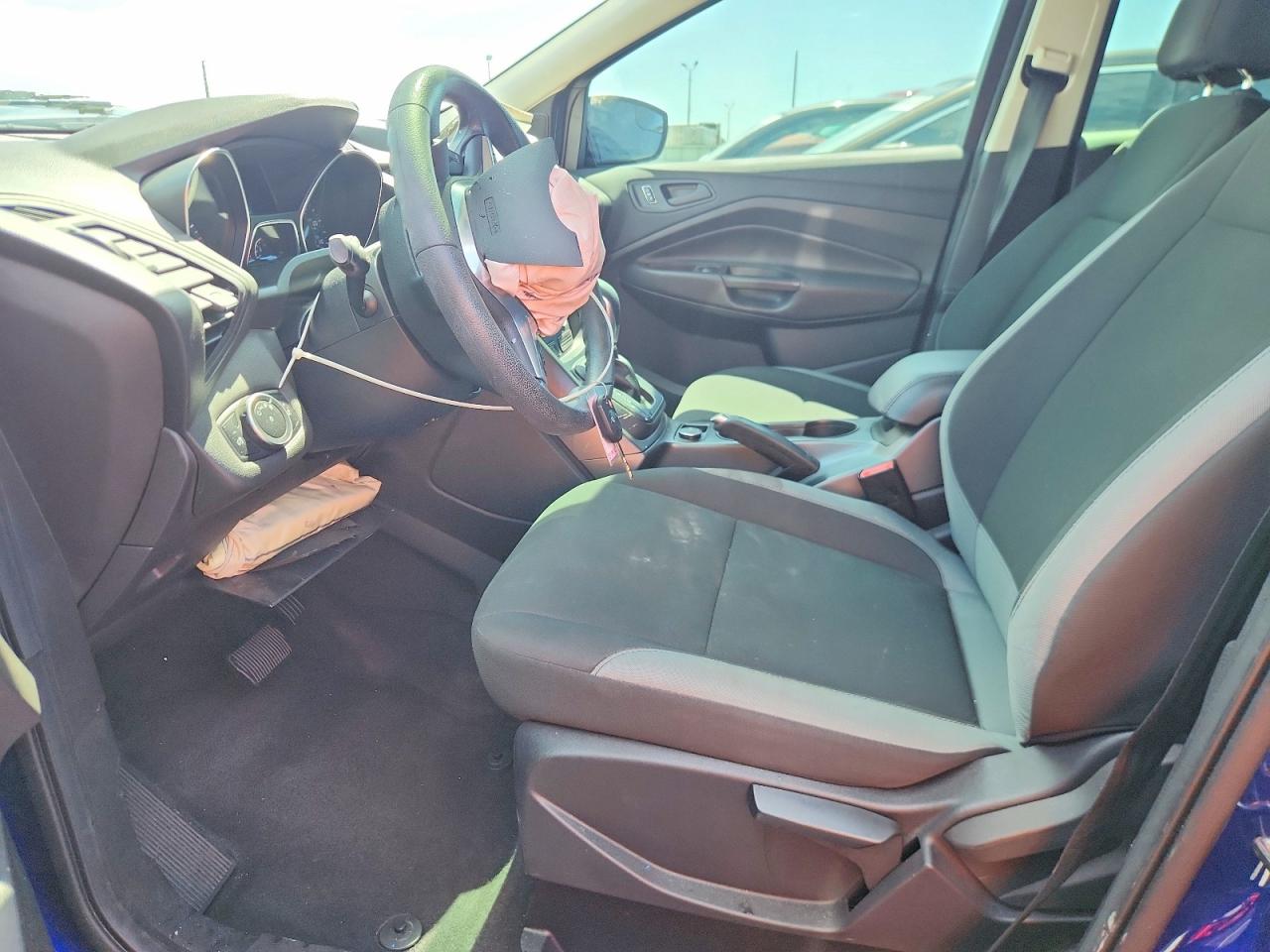2016 FORD ESCAPE S photo 19