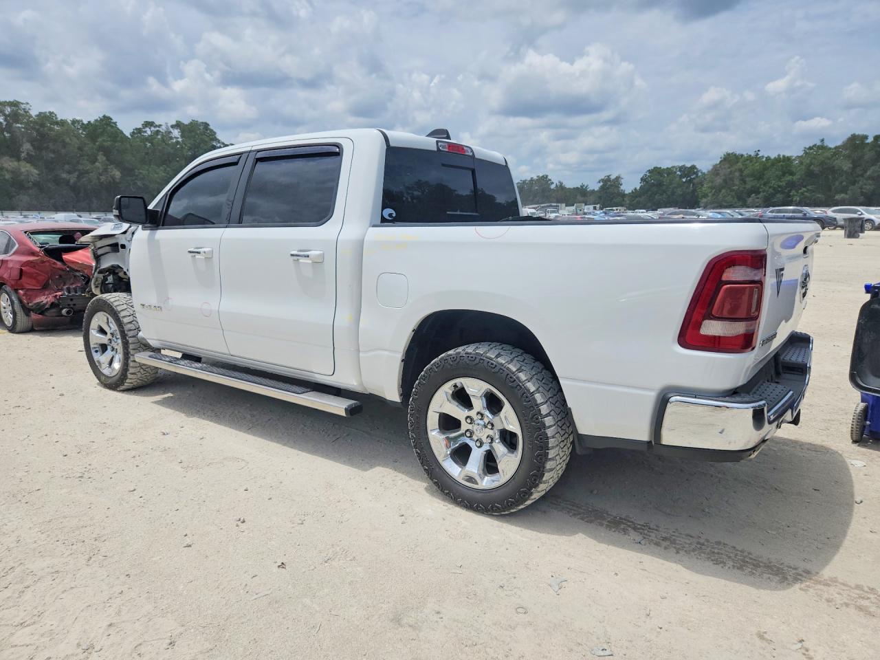 2019 RAM 1500 BIG HORN photo 3