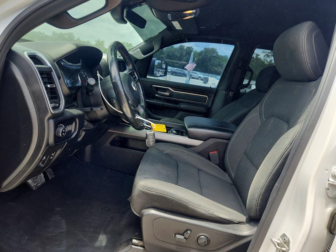 2019 RAM 1500 BIG HORN photo 13