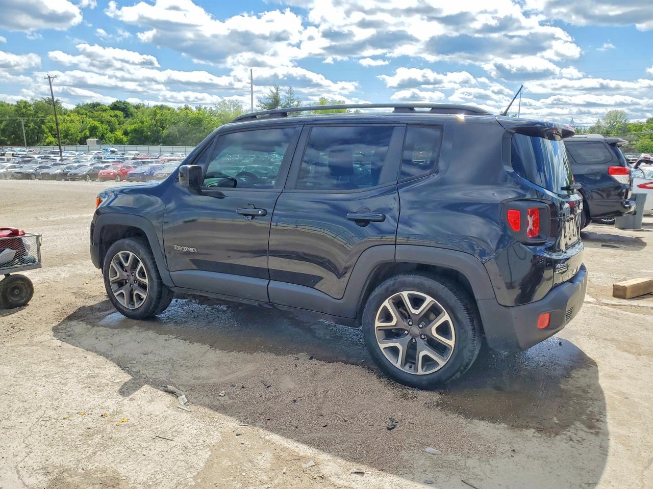 2017 JEEP RENEGADE LATITUDE photo 3
