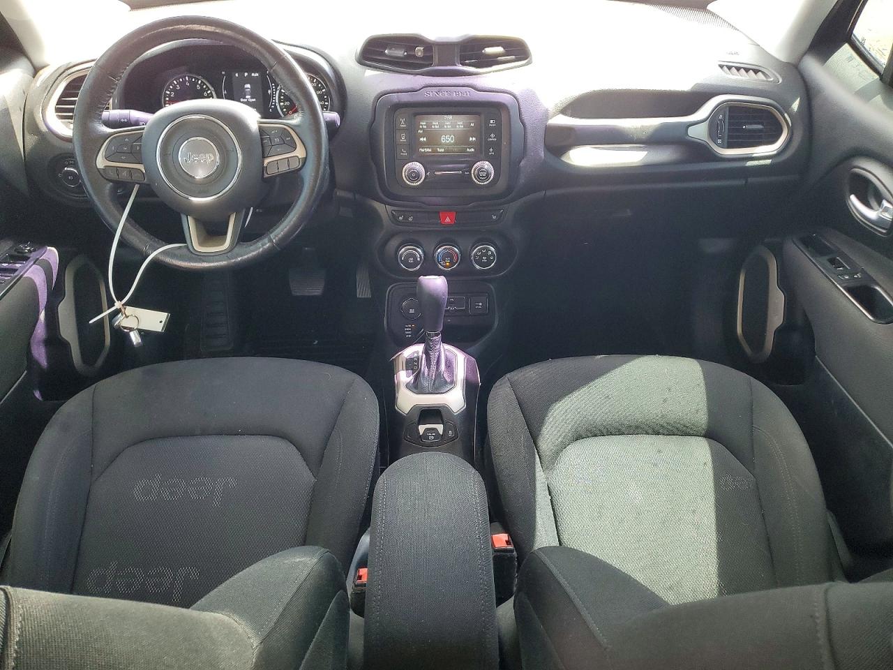 2017 JEEP RENEGADE LATITUDE photo 15