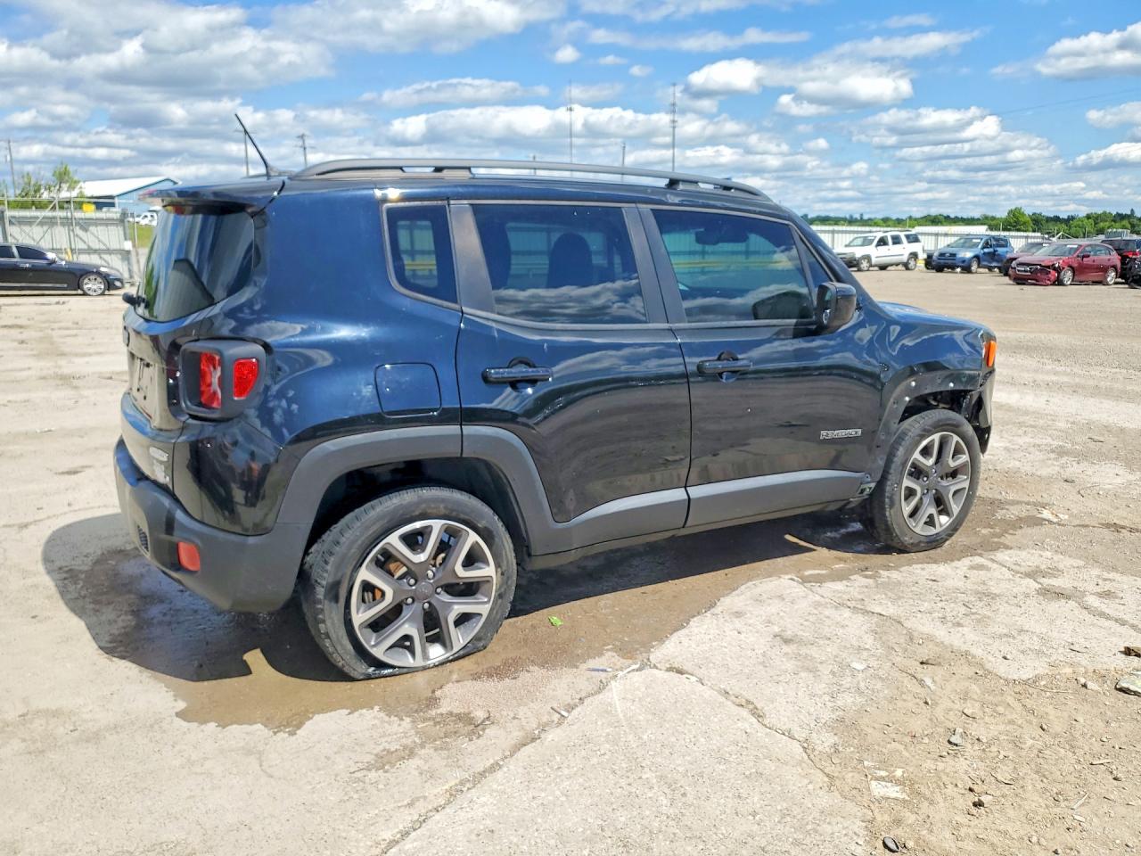 2017 JEEP RENEGADE LATITUDE photo 5