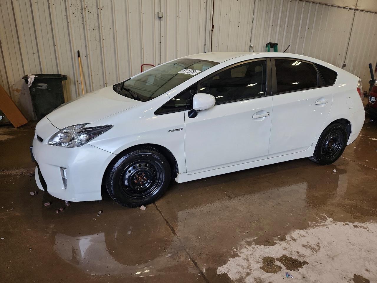 2015 TOYOTA PRIUS