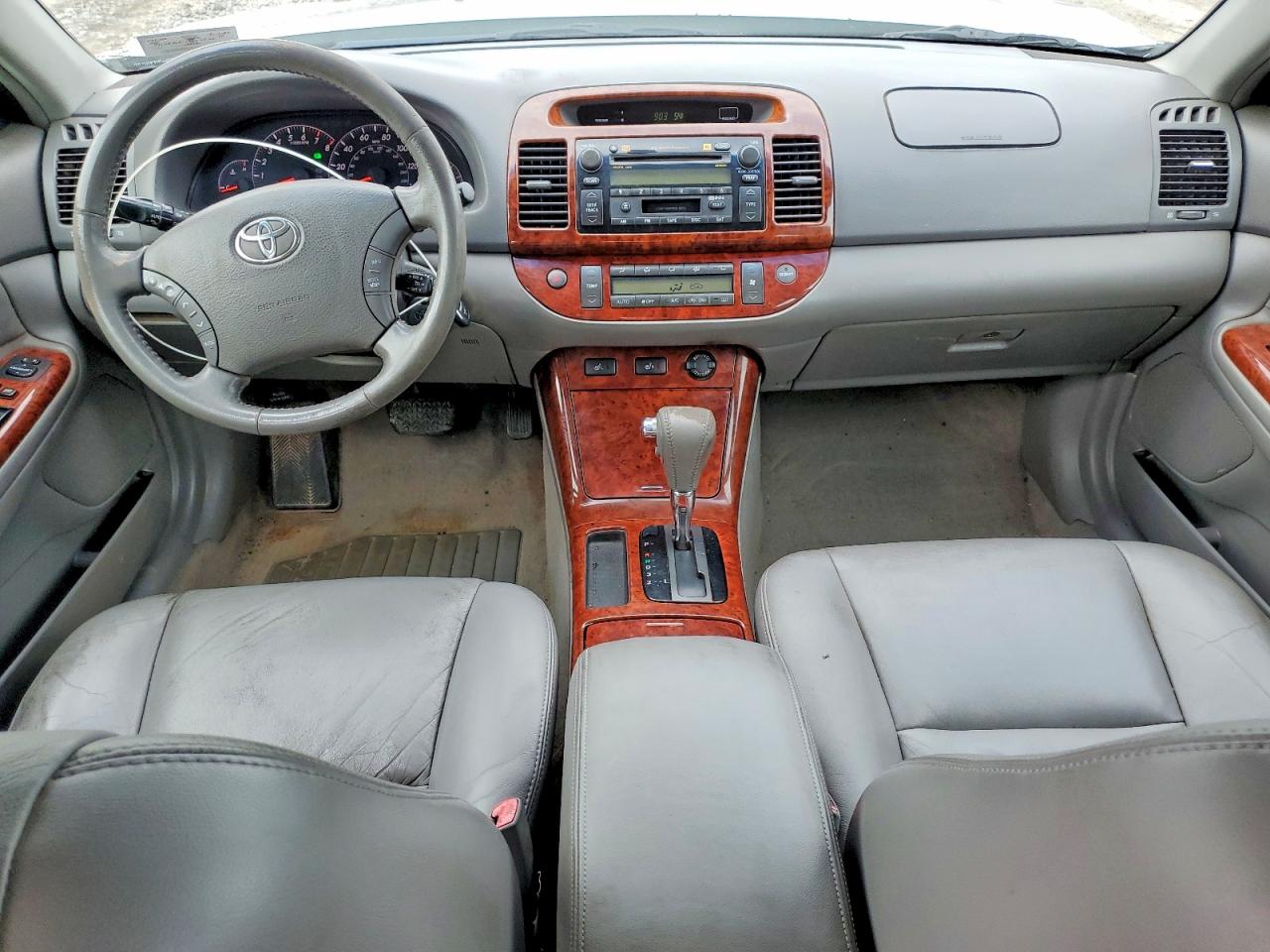 2005 TOYOTA CAMRY XLE V6 photo 15