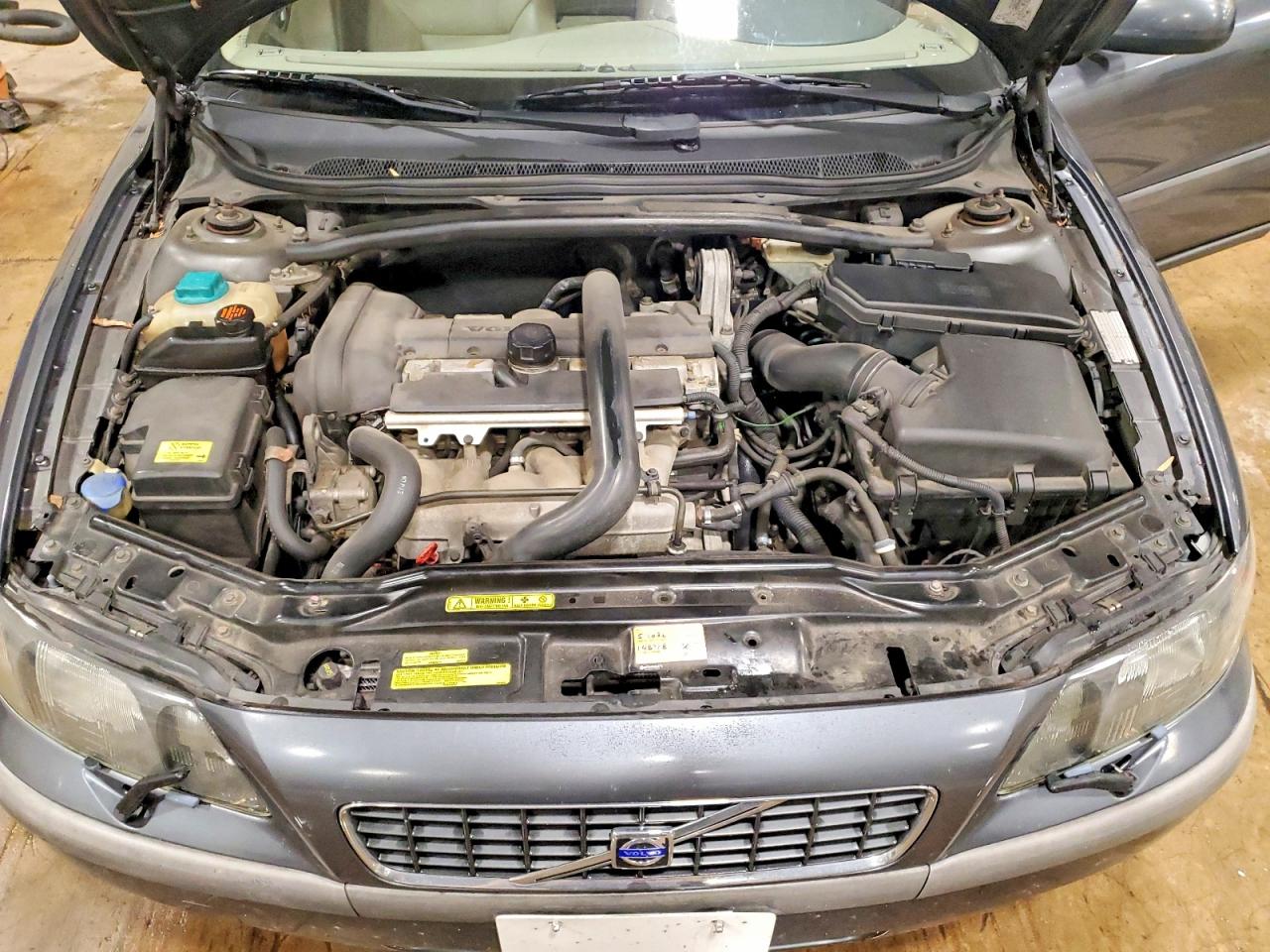 2003 VOLVO S60 2.4T photo 21