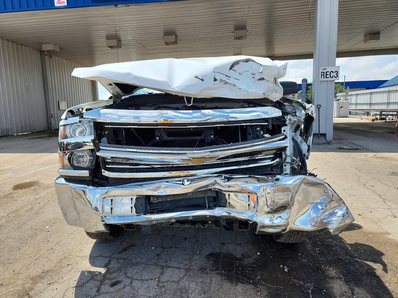 2017 CHEVROLET SILVERADO K2500  CAB & CHASSIS photo 9
